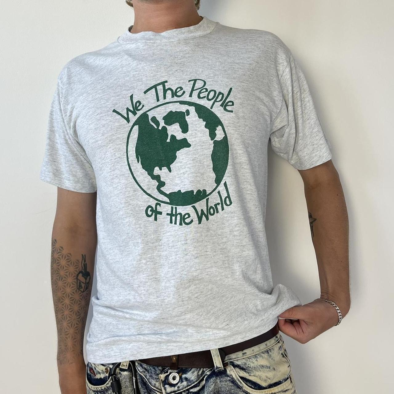 Vintage earth t shirt